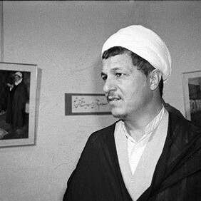 ببینید| پک پذیرایی دهه شصتی نوستالژی هاشمی رفسنجانی در میزبانی از امیر کویت +عکس/ اون خیار سالادی وسط چی میگه...