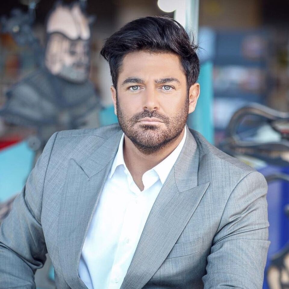 (ویدیو) واکنش خنده‌دار "محمدرضا گلزار" بعد از سوتی خنده‌‌دار شرکت‌کنندۀ مسابقۀ پانتولیک / اطلاعات عمومی این شرکت کننده‌ها صفر که نه زیر صفره😂😂