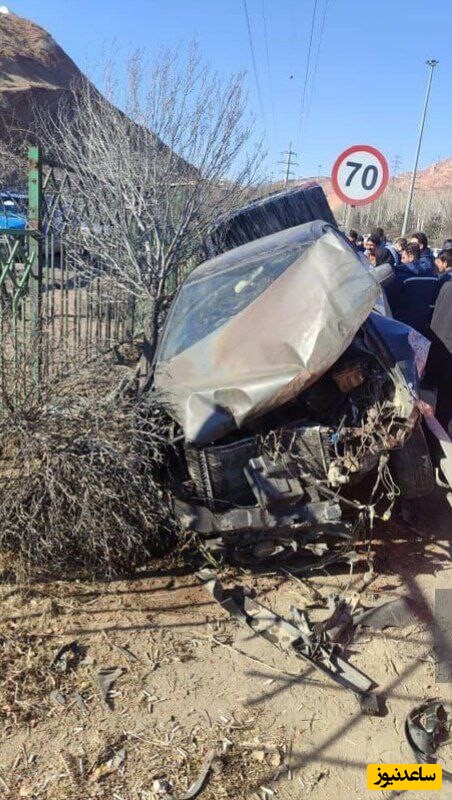 برخورد و واژگونی خودرو در اتوبان پاسداران