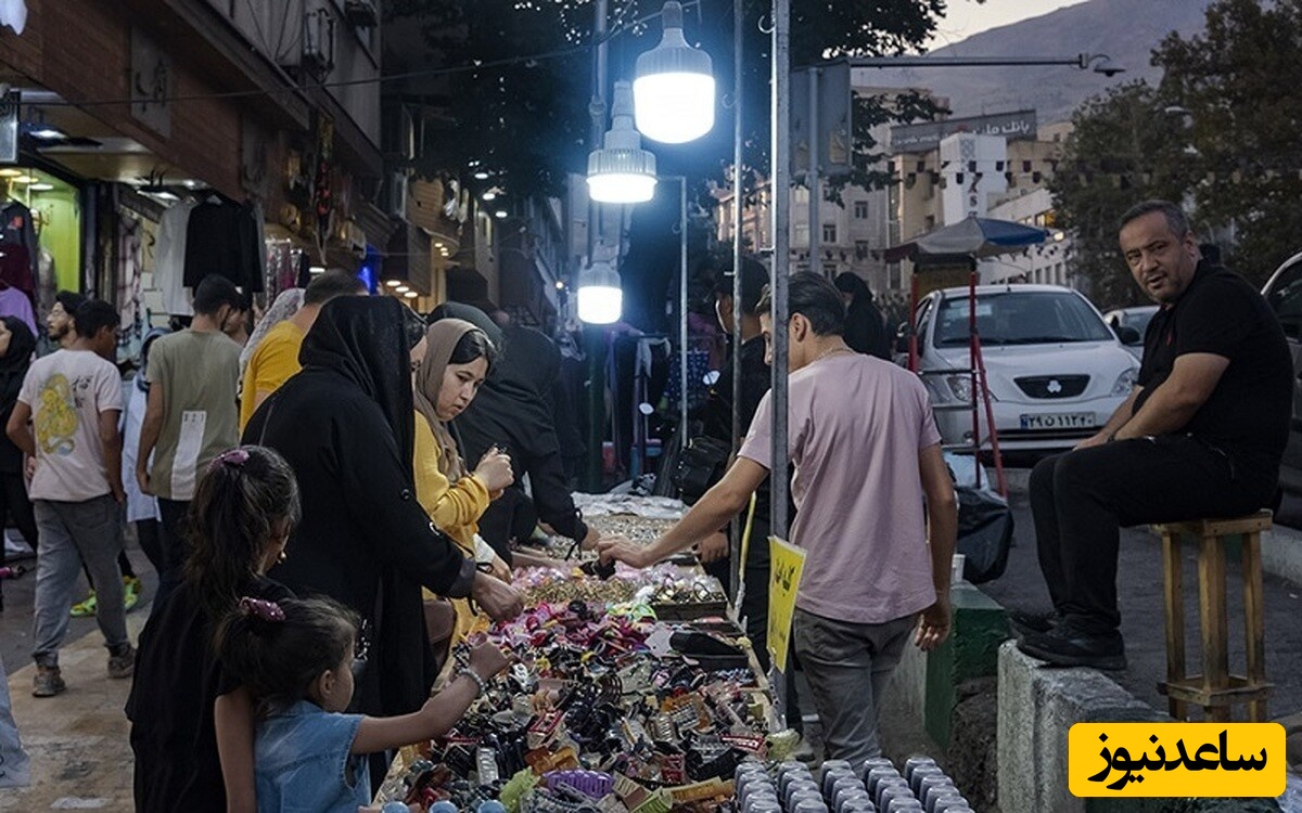 (عکس) انسانیت مثال زدنی دستفروش سنندجی برای بچه‌های کوچولوی این شهر / آقای دستفروش فقط میتونم دمت گرم، بازار باشه ...