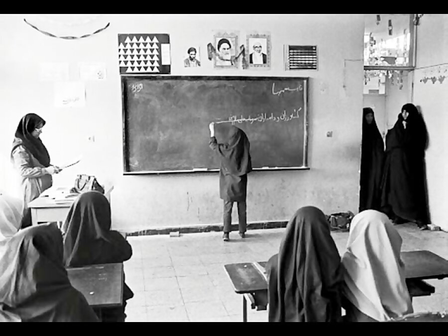 تصاویر حیرررت آور مدارس دخترانه و پسرانه در دهه هفتاد