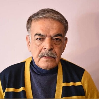 حمید لولایی: اگه به خانم مرجانه گلچین بنز کوپه و انگشتر برلیان هم هدیه بدهم قبول نمیکنه زن من بشه؛ خانم امیرجلالی یک پراید 57 هم ببرم قبول میکنه+ویدیو