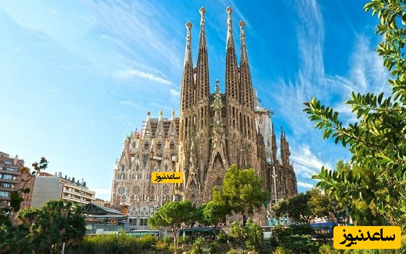 آشنایی با جاذبه های کلیسای لا ساگرادا فامیلیا در بارسلونا