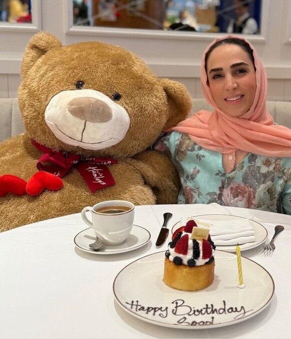 ویدئو/ نگاهی به سوپرایز جشن تولد 39 سالگی سوگل طهماسبی، نرگس سریال فریبا، با تم ولنتاینی در رستوران لوکس / تولدت مبارک ژاپنی هم براش میخونن?