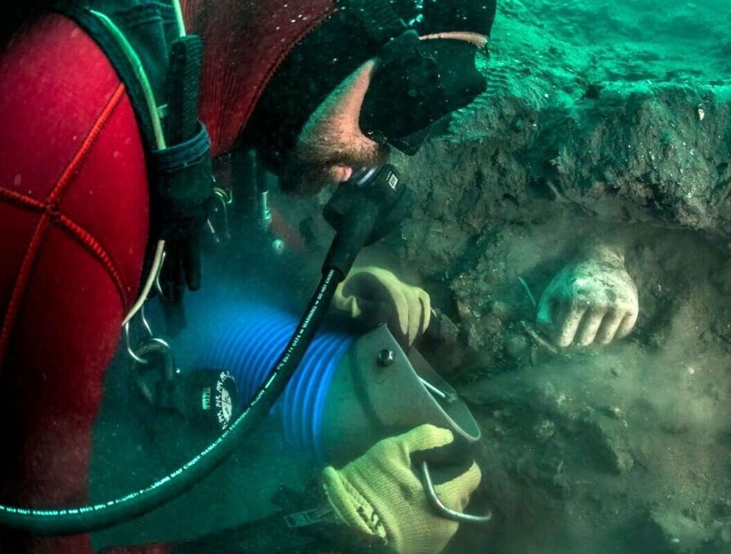 کشف شگفت‌انگیز گنج بزرگ فرعون زیر آب +عکس