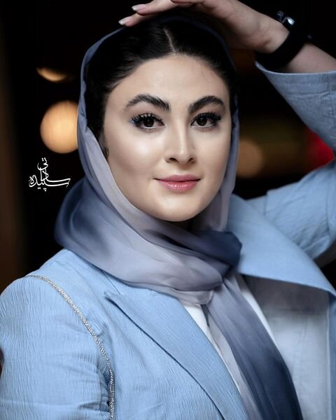 مریم مومن