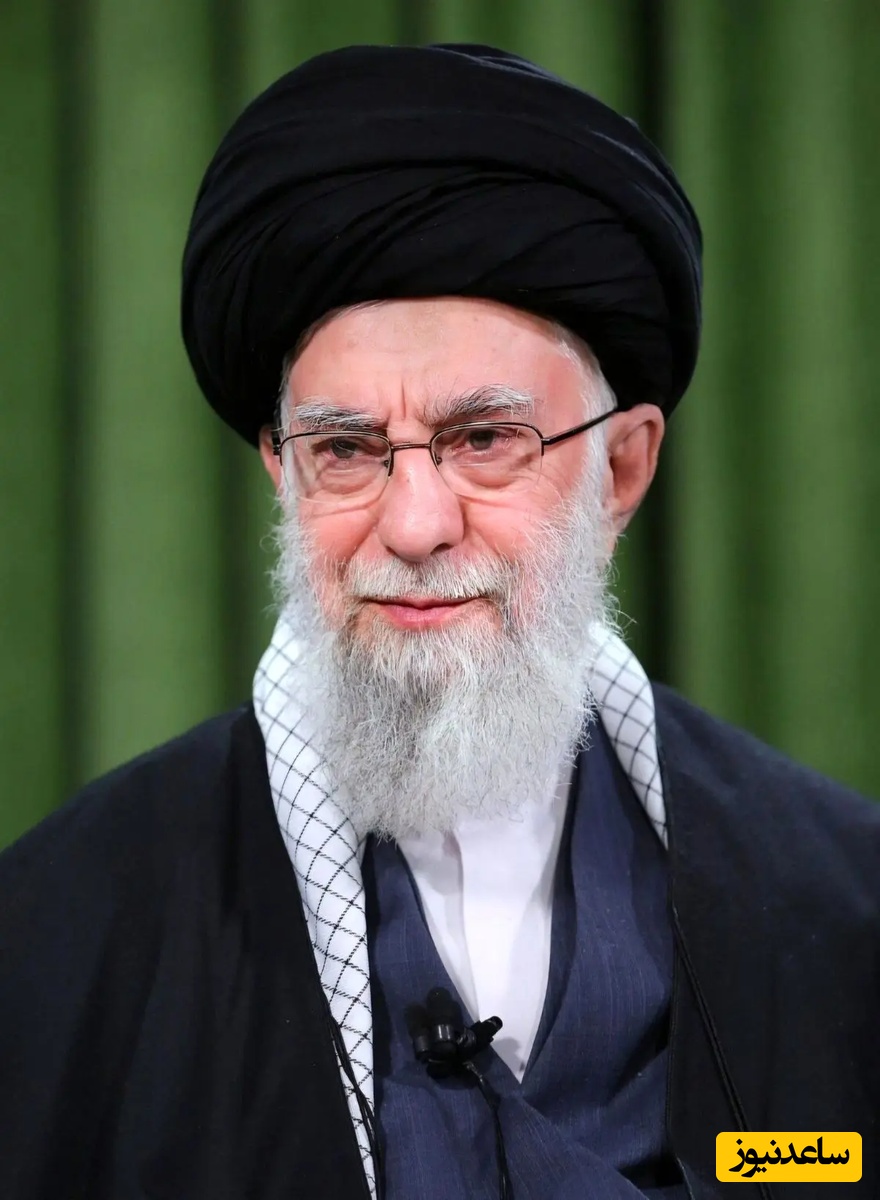 شعرخوانی فراموش‌نشدنی رهبر شهید انقلاب در خطاب به صحیفه‌ی سجّادیه با غزلی از اخوان ثالث / ای تکیه‌گاه و پناه ... تنهایی و خلوت من