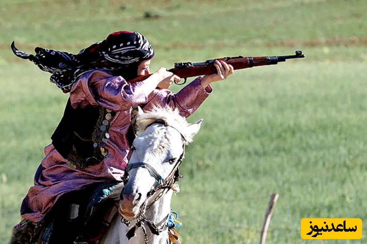 ویدئو/وقتی حماسه با اشک گره می‌خورد؛ روایت یک وداع در دل جنگ/ دایه دایه وقت جنگه به زبان انگلیسی