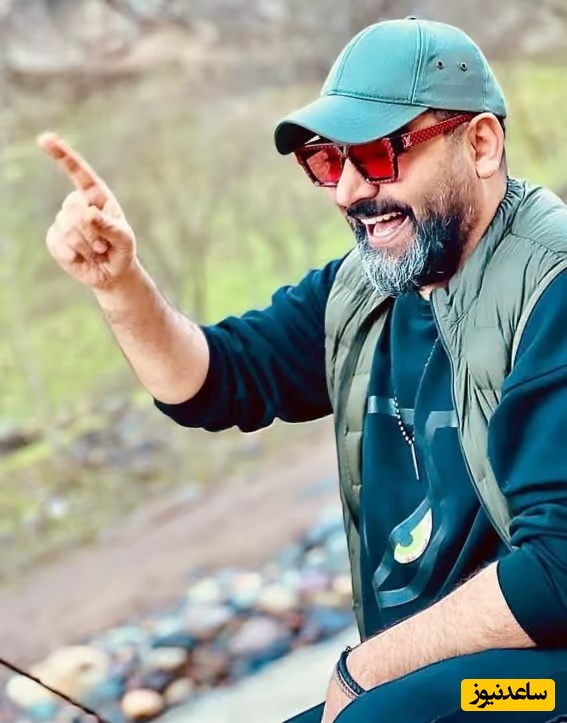 سنگ تمام احسان علیخانی برای کریم باقری بعد از فحاشی در دیدار تراکتور و پرسپولیس+ عکس