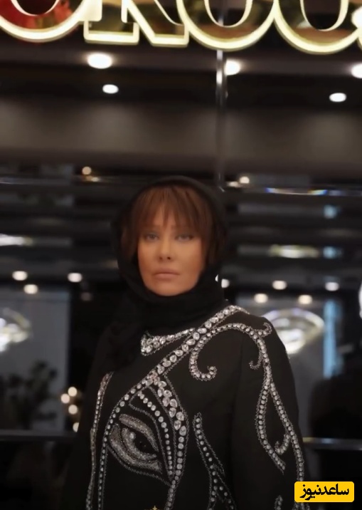 نگاهی به مراسم رونمایی از مانتو جواهردوزی شده شراره رخام که مختص ایشان شخصی دوزی شده است/ مروری بر صفرتاصد مراحل دوخت لباس تولد شراره رخام+فیلم