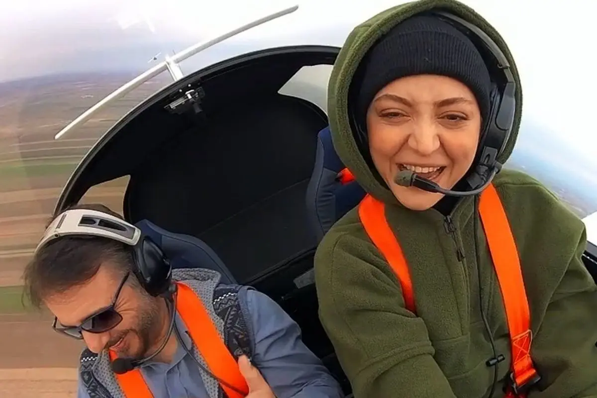 ذوق زدگی و خوشحالی سید جواد هاشمی در پرواز با یک خلبان زن + فیلم