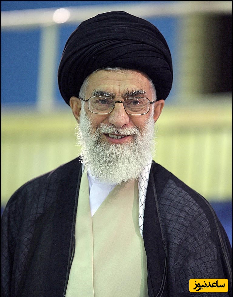 عکس غافلگیرکننده از خلوتِ رهبر شهید؛ چیزی که تا امروز ندیده‌اید!