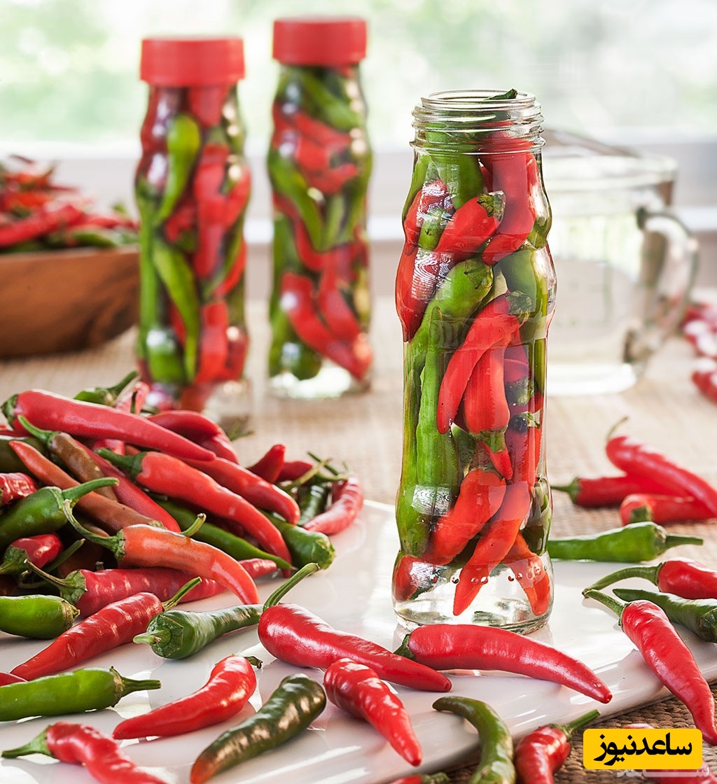 طرز تهیه ترشی فلفل لذیذ برای روزهای سرد زمستانی+ عکس