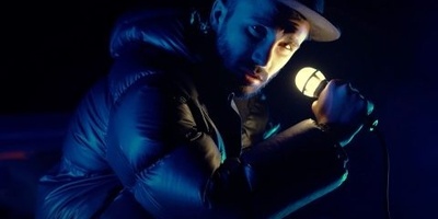 دانلود آهنگ «منو نمیشناسه» از مهراد جم+متن/‏اونی که یه روز به همه می ‌گفت بال پروازشم، ‏چه ‌جوری یادت رفته منو، من یادتم