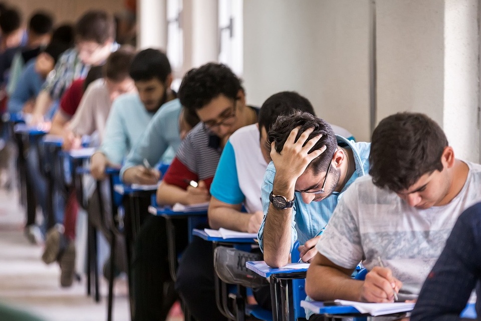 دانلود رایگان سوالات و پاسخ تشریحی کنکور سال 87 رشته انسانی/ راهی برای آمادگی هرچه بیشتر در کنکورهای آینده