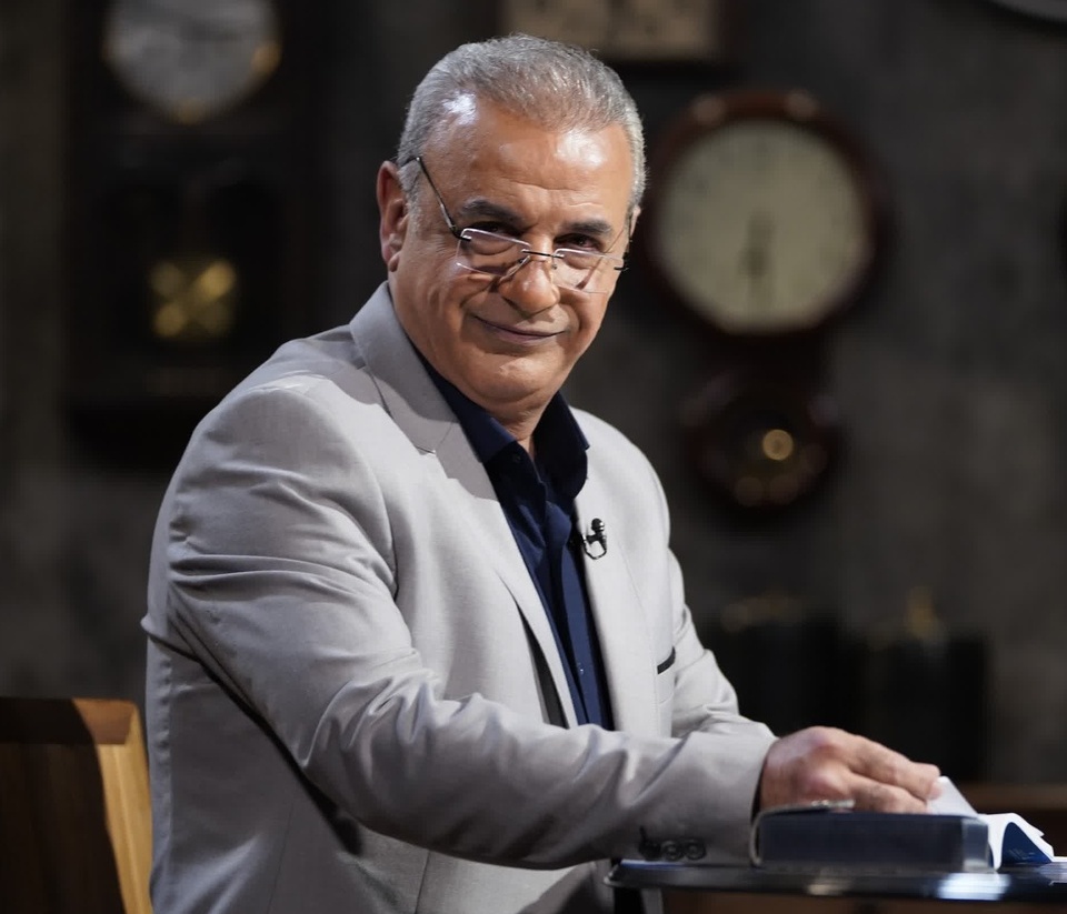 (ویدیو) بهترین شعر حافظ از زبان رشید کاکاوند: ترسم که صَرفه‌ای نَبَرَد روزِ بازخواست/ نانِ حلالِ شیخ ز آبِ حرامِ ما