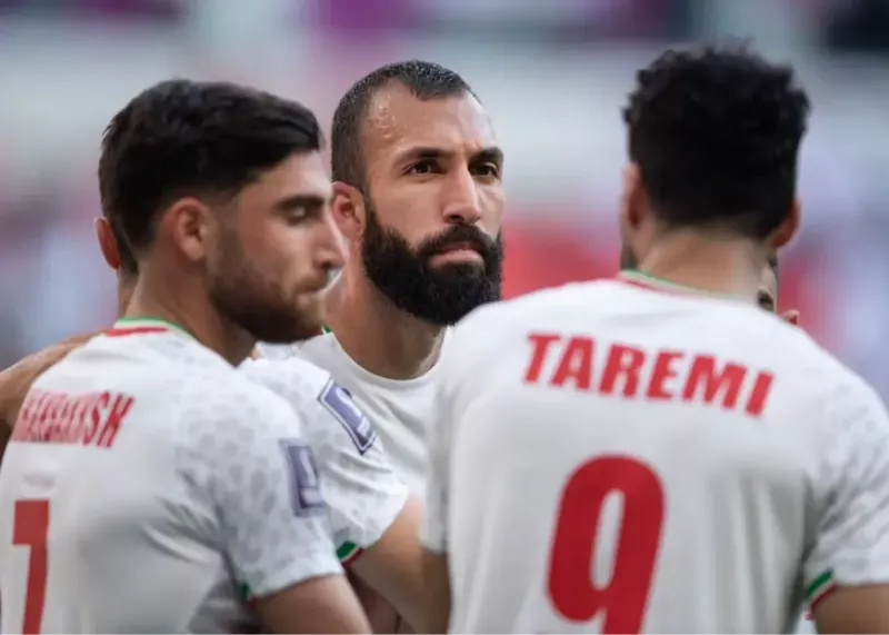 نمایش عشقِ بی اندازه بازیکنان تیم ملی به ایران/ سلام نظامی با سرود ملی غوغا کرد+فیلم