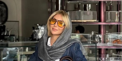 سفره آبگوشت شاهانه و نوستالژیک بهرام رادان و مینا مختاری برای ناهار جمعه؛ از کاسه‌بشقاب‌های لعابی و ظرف‌های سنتی تا ترشی‌های رنگارنگ و مخلفات وسوسه‌برانگیز!