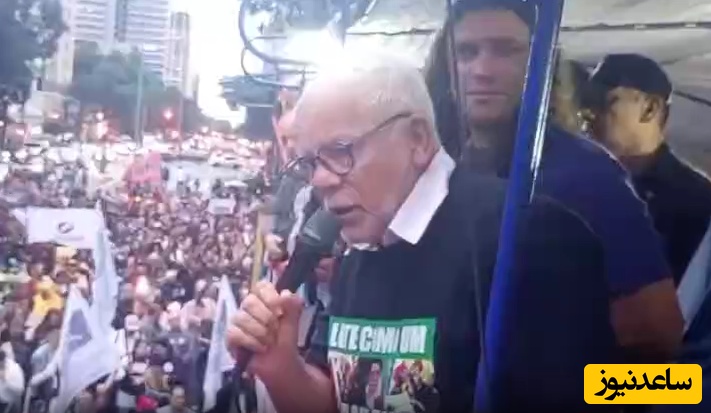 سیل جمعیت برزیل در حمایت از ایران و لحظه رونمایی از تیشرتی با نوشته خاص و تصویر رهبر شهید انقلاب+ ویدیو