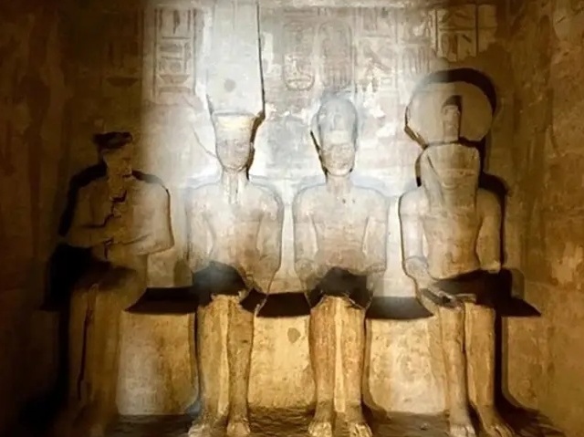 داخل معبد بزرگ، ابو سمبل، مصر