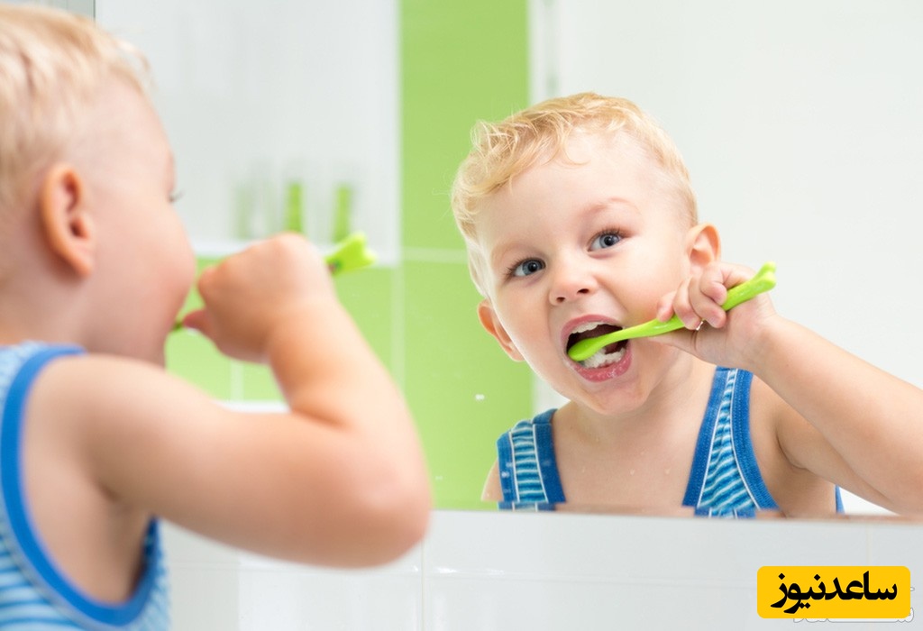 مسواک زدن کودک