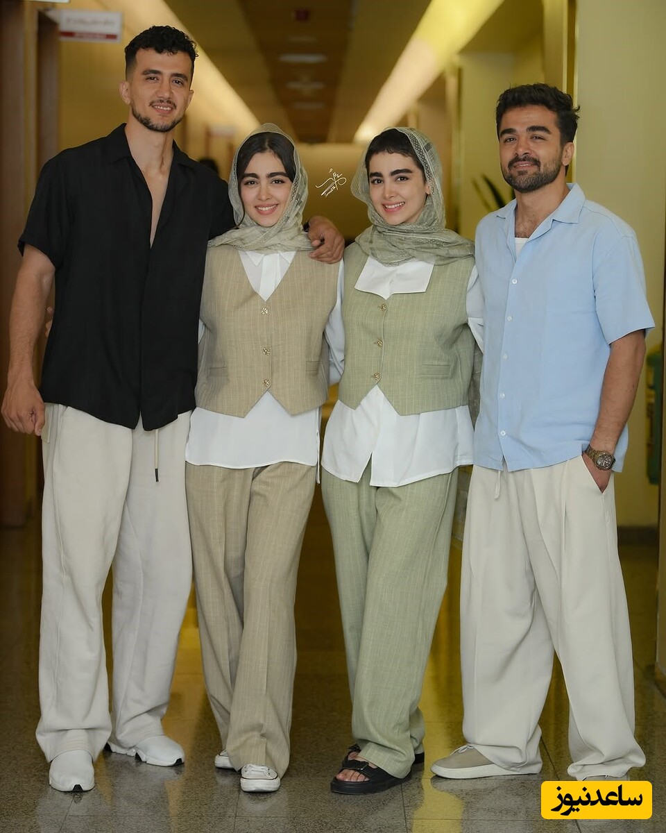 سنا و سونیا حسینی به همراه برادرهایشان