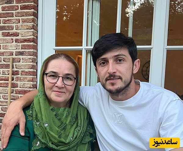 سردار آزمون: من شانسی به دنیا اومدم دکتر به مامانم گفته بود بخاطر کم خونی خیلی زیاد سالم به دنیا نمیام بعد چند سال همون دکتر رو تو فرودگاه دیدیم و...+ویدیو