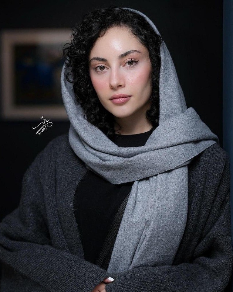 آفتاب بی موقع رو صورت ترلان پروانه ، اعصابشو خط خطی کرده!