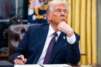 ترامپ «تنگۀ همیشه هرمز» را «تنگه ترامپ» نامید!