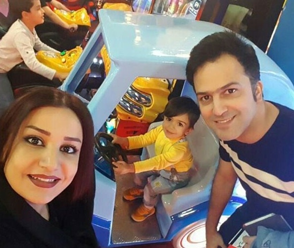 سورپرایز عاشقانه حامد آهنگی توسط همسرش وسط برنامه+ویدئو