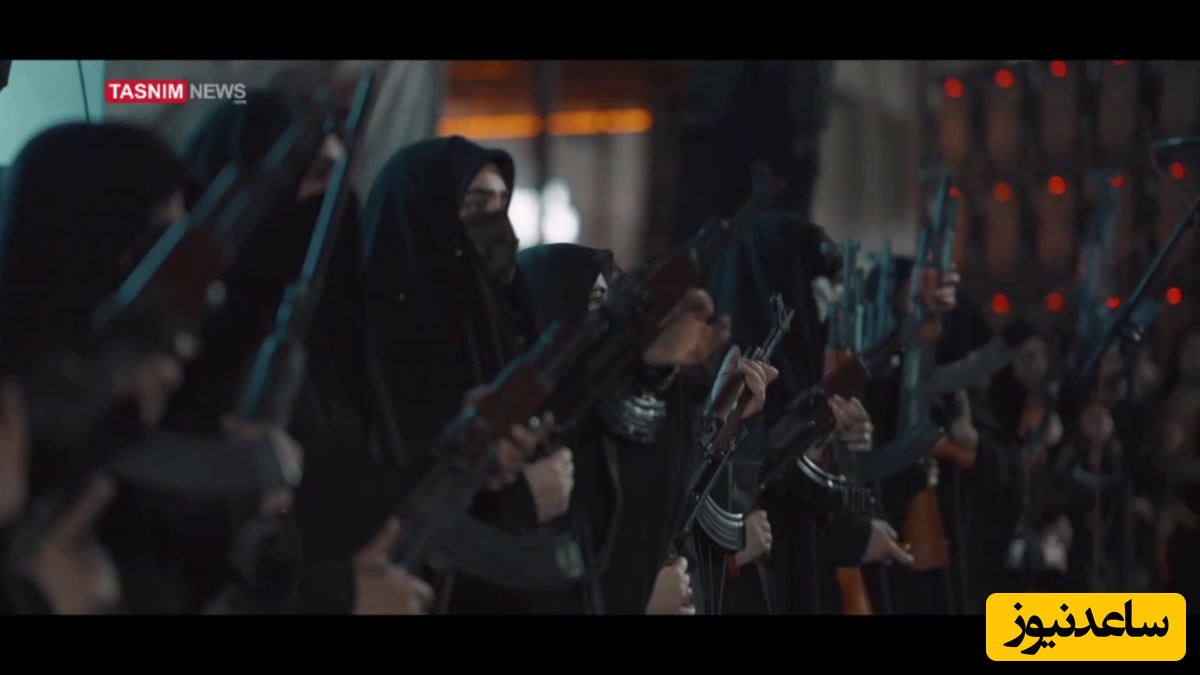 ببینید| شیر زنان ایرانی با اسلحه برای خونخواهی رهبر شهید به خیابان‌ها آمدند+ ویدیو