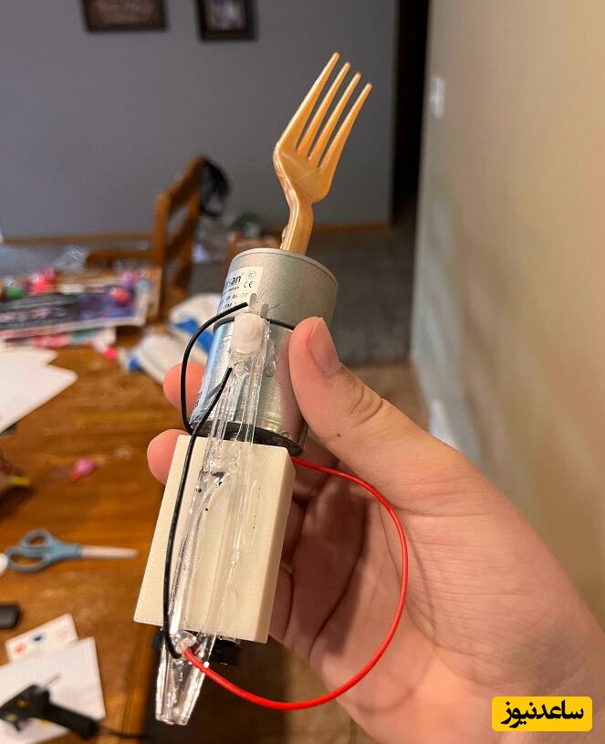 (ویدئو) رونمایی از اختراع بامزه در دانشگاه آزاد نجف‌آباد؛ اختراعی که به سوژه داغ کاربران فضای مجازی تبدیل شد