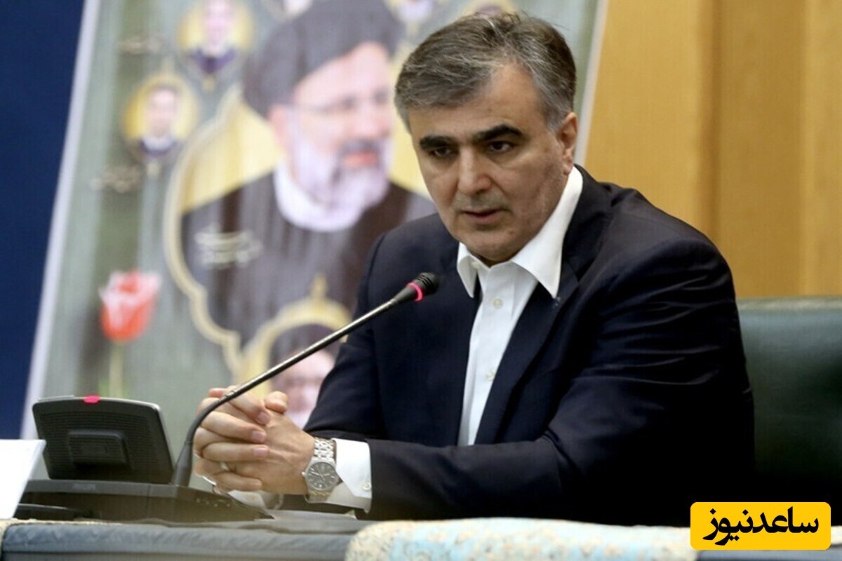 این حرفایی که در مورد قیمت دلار زده میشه، بیشتر شبیه بحث تو تاکسیه تا بانک مرکزی!