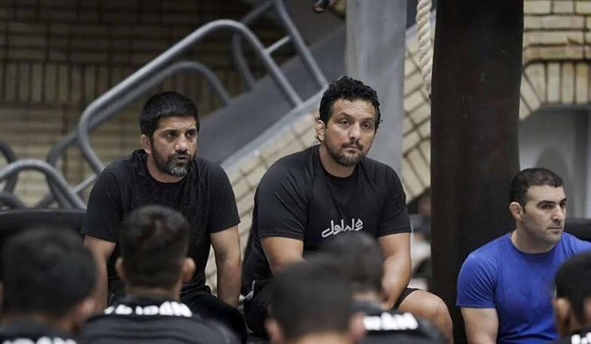 نوستالژی؛ علیرضا دبیر و پژمان درستکار با کت و شلوار های دهه شصتی/ زمانی که قهرمان تیم ملی کشتی بود👌+عکس