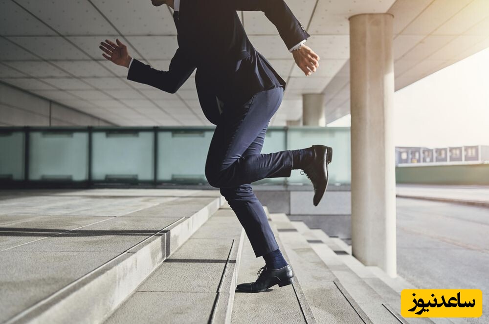 طنز کارمندی؛ وقتی میخوای چند دقیقه زودتر از شرکت بزنی بیرون بدون اینکه کسی متوجه بشه و بلایی که سرت میاد/ بفرست برای همکار بدشانست🤣