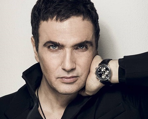 محمدرضا فروتن با حضور دلنشین در «کافه عاشقی» دیده شد