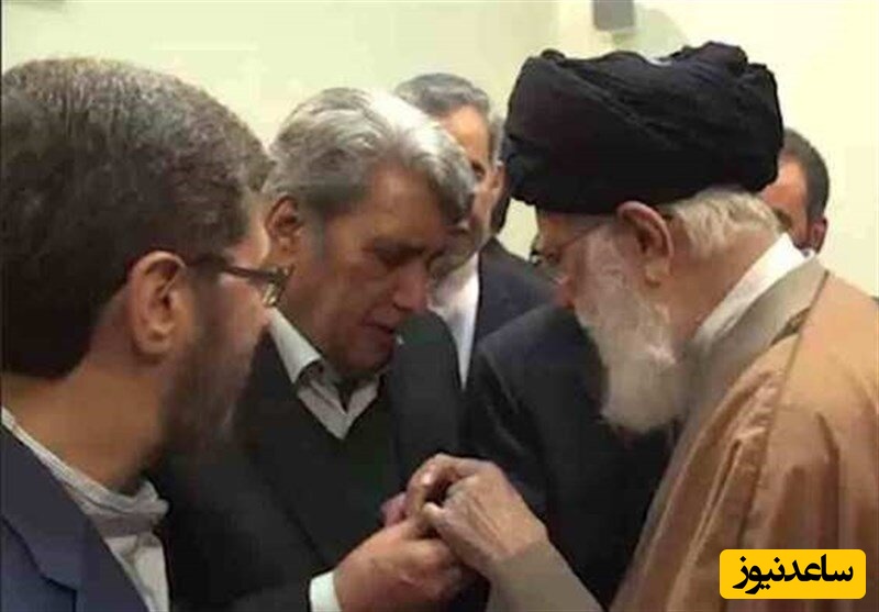 خاطره دوبلور سرشناس از رهبر شهید: «آقا چند انگشتر به من دادند، اما اندازه دستم نبود...تنها انگشتری که در انگشتم نشست انگشتر شخصی ایشان بود