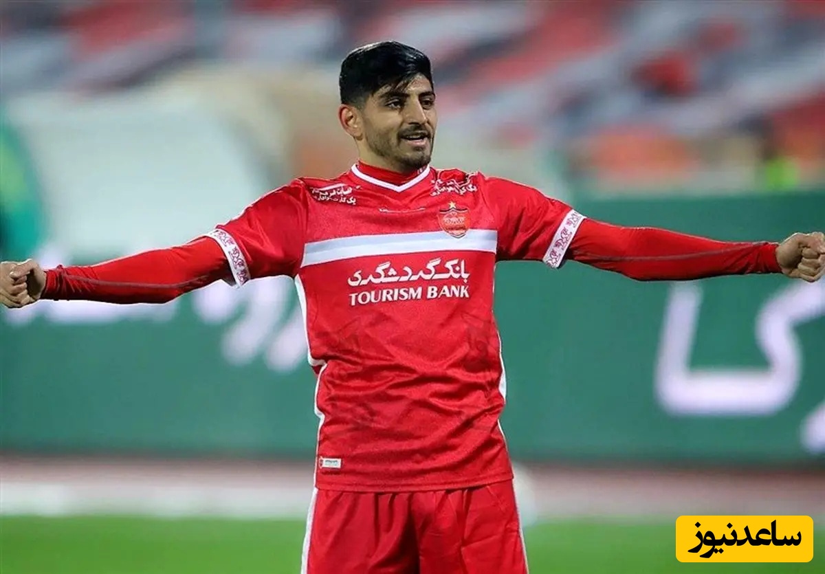 (ویدیو) پرچم گردانی پُرغرور مهدی ترابی ستاره تیم ملی درکنار هم تیمی هایش در میدان ولیعصر تهران/ پاینده باشید سربازان ایرانی👌