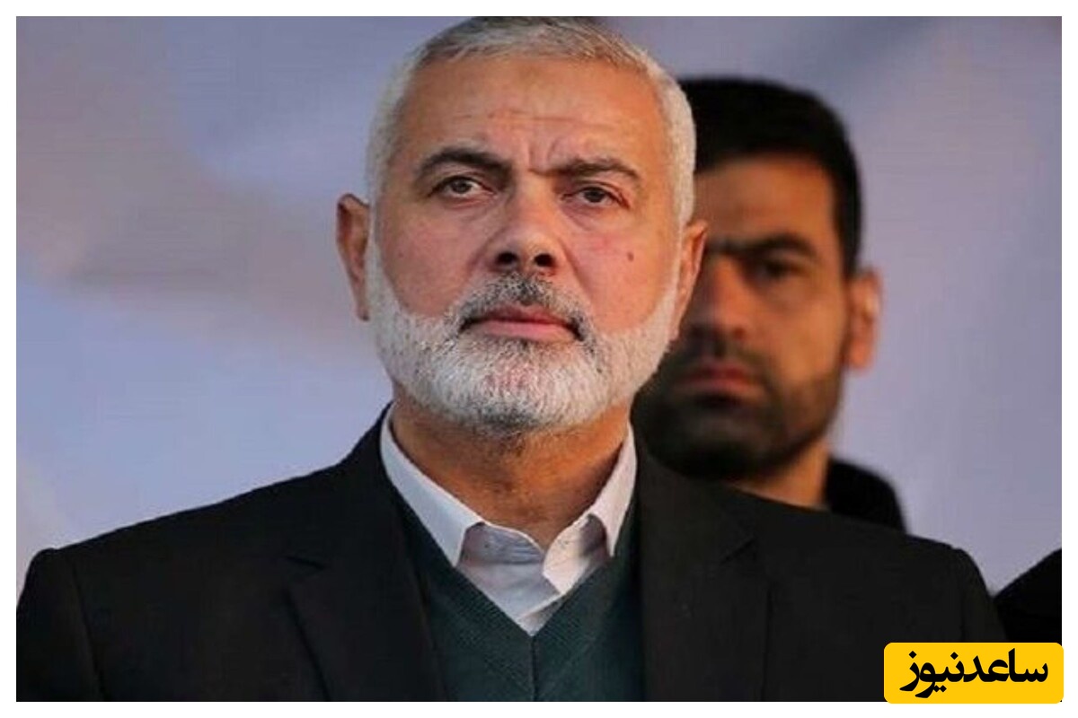 نگاهی به خانه ساده و بدون زرق و برق شهید اسماعیل هنیه با رونمایی از عکس فرزندان شهیدش روی دیوار+عکس/فرش ماشینی هال و پذیرایی با چینش مرتب  بالشت های رنگی