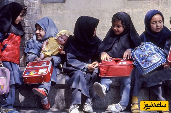 خلاقیت خنده‌دار دانش‌آموز ایرانی در پاسخ به برگه زبان انگلیسی حماسه‌ساز شد/ من یکی قانع شدم چه برسه به معلم😂