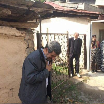 گشت و گذاری در روستای محل تولد محمود احمدی نژاد؛ از گلایه پسرعموی بقالش تا شغل آهنگری پدرش در روستا