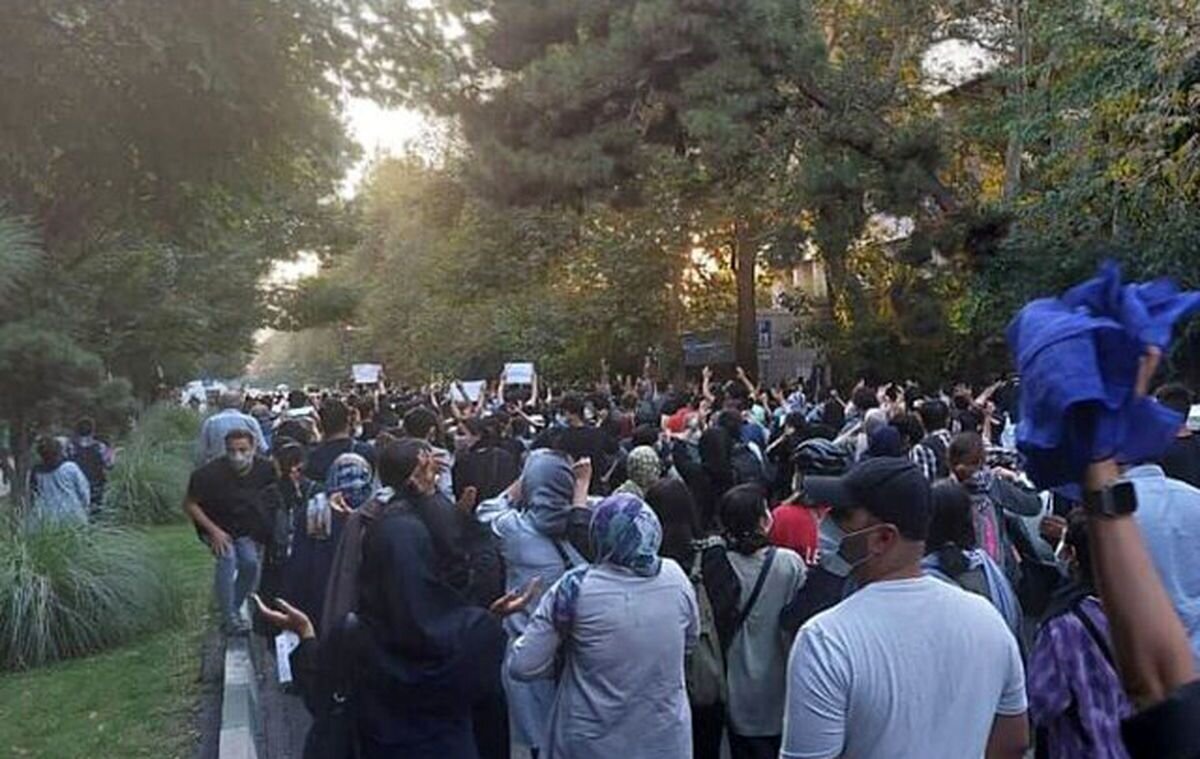 تعیین 10 نقطه در تهران برای برگزاری تجمعات قانونی