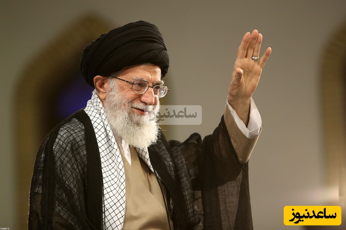 مداح معروف در صف اول دیدار با رهبر انقلاب + عکس