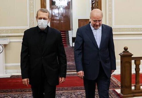 اعلام موضع لاریجانی درباره شائبه «رویکرد سیاسی و انتخاباتی» افطاری قالیباف