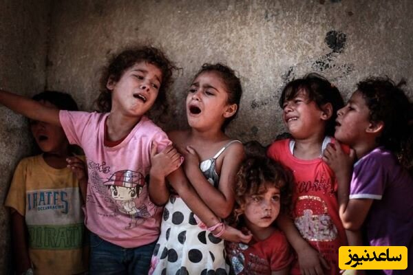 (ویدئو) خنده های پر از ترس بچه مظلوم فلسطینی بعد از هربار شنیدن صدای بمب😨