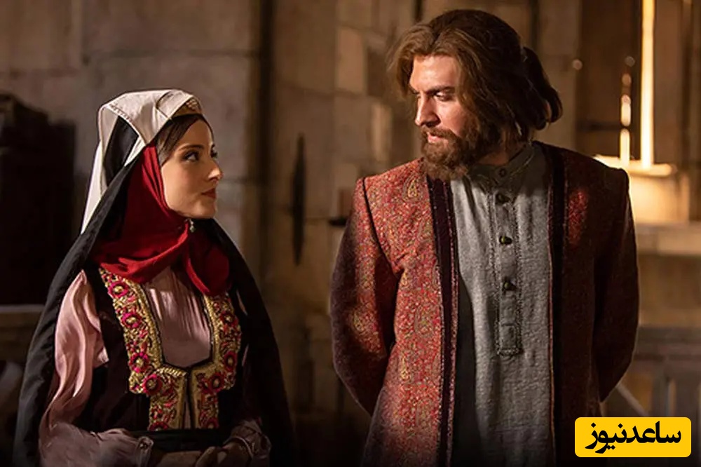 استایل قجری اصیل و زیبای سارای گرجی در پشت صحنه سریال جیران/ به بازیش از 1 تا 10 چند میدید؟+عکس