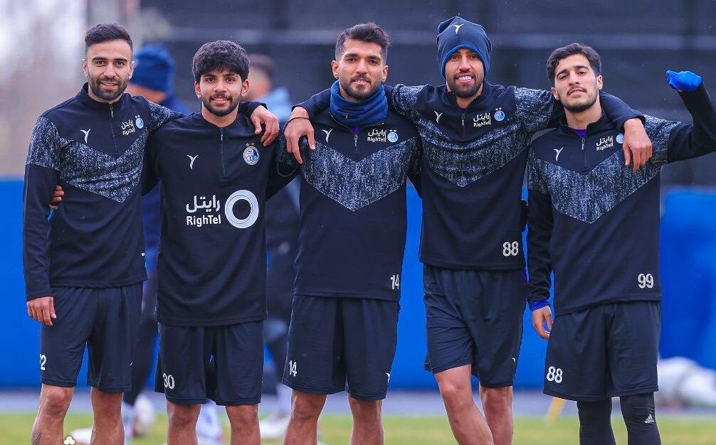 خداحافظی تکان دهنده از استقلال؛ ضربه خوردم چون به صفحات مجازی و سایت‌های پولی باج ندادم / خدارو بسیار شاکرم که 4 سال پسراهن استقلال کبیر رو به تن کردم