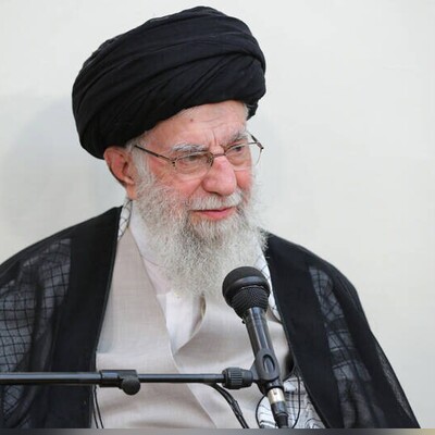 آغاز به کار حساب عبری KHAMENEI.IR در شبکه اجتماعی «ایکس» + عکس