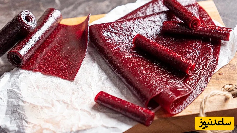 خلاقیت تحسین برانگیز عروس ایرانی برای تهیه لواشک خانگی با الهام از قالی برای مادرشوهرش حماسه آفرید/ لقب عروس نمونه برازندشه