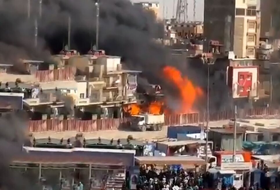 فیلم آتش‌سوزی ظهر عاشورا در نزدیکی حرم امام حسین (ع )